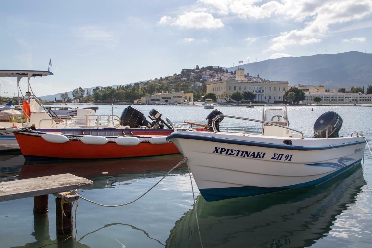 Kalavria Luxury Suites - Magnificent Sea View Of Poros Poros Town Exteriör bild