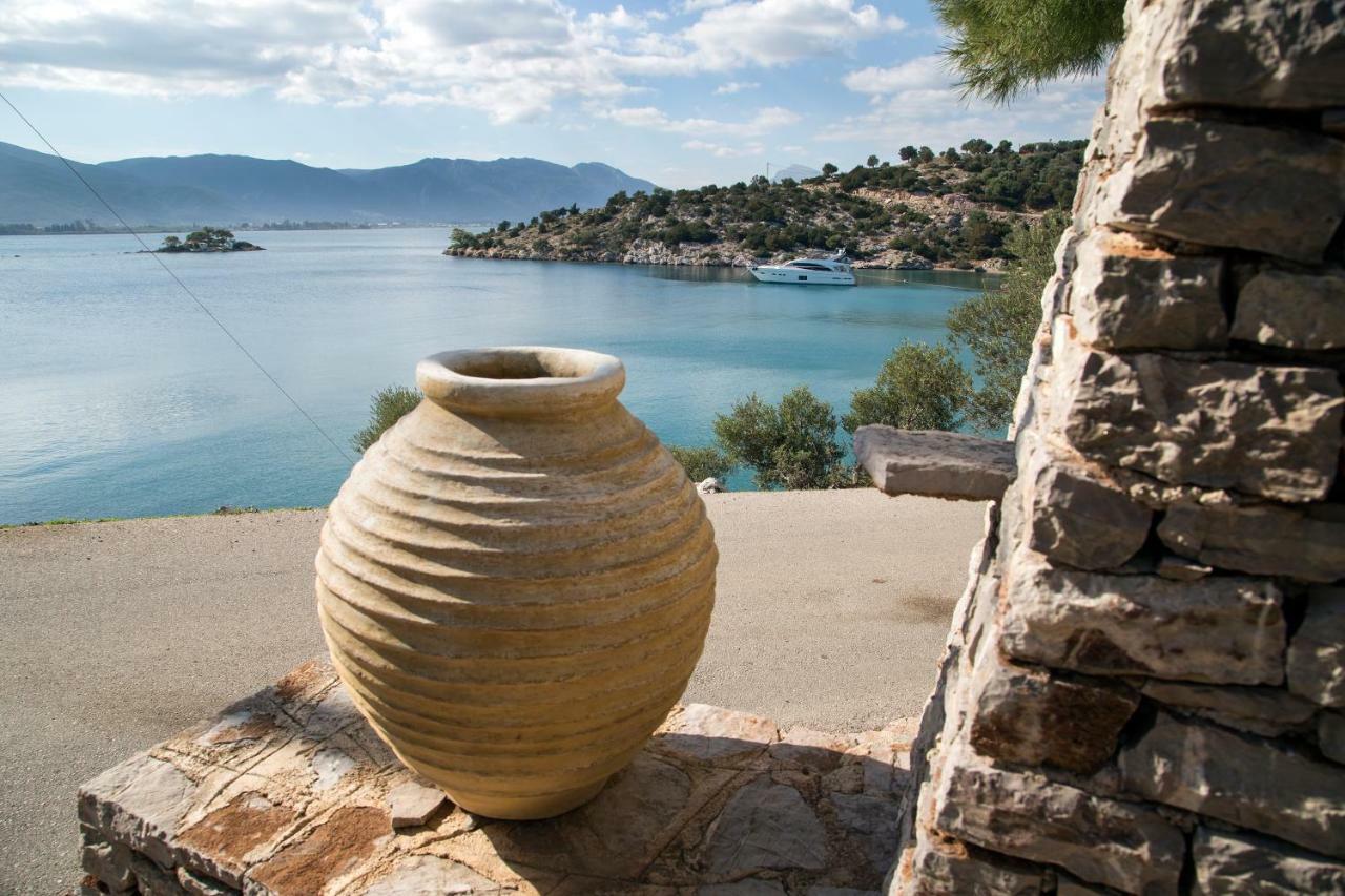 Kalavria Luxury Suites - Magnificent Sea View Of Poros Poros Town Exteriör bild