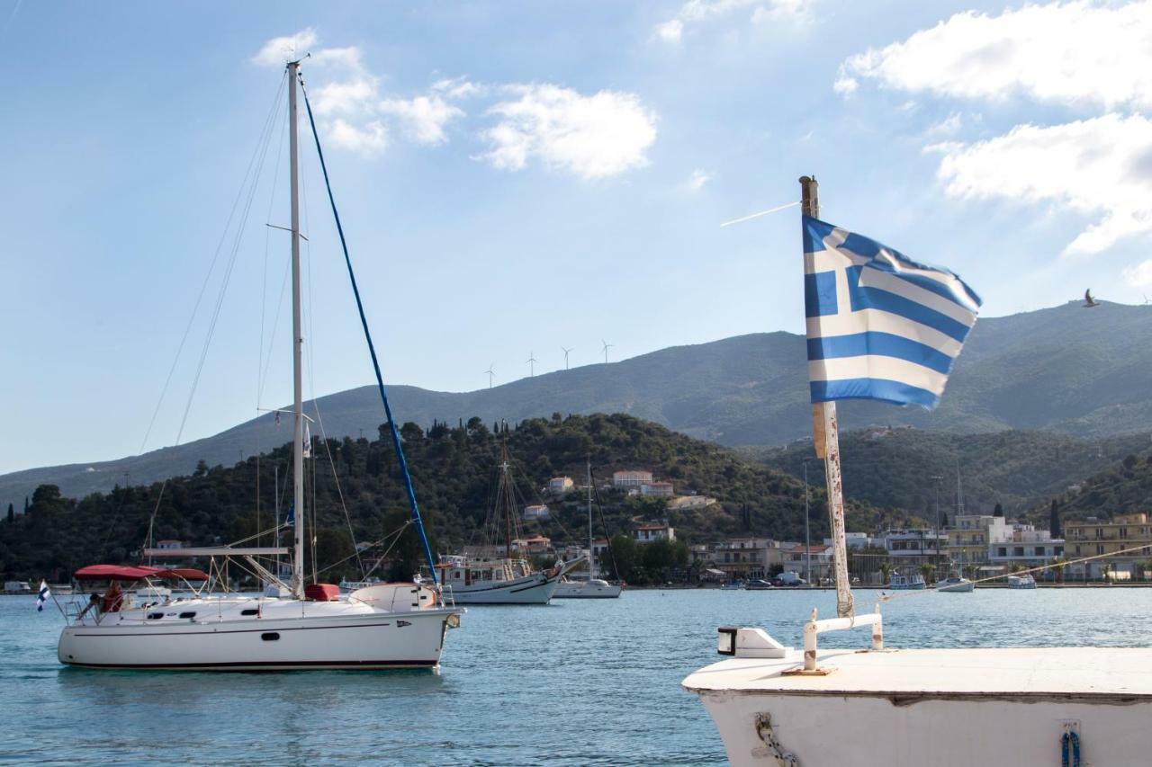 Kalavria Luxury Suites - Magnificent Sea View Of Poros Poros Town Exteriör bild